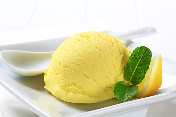 istock Scoop of ice cream 175522289
