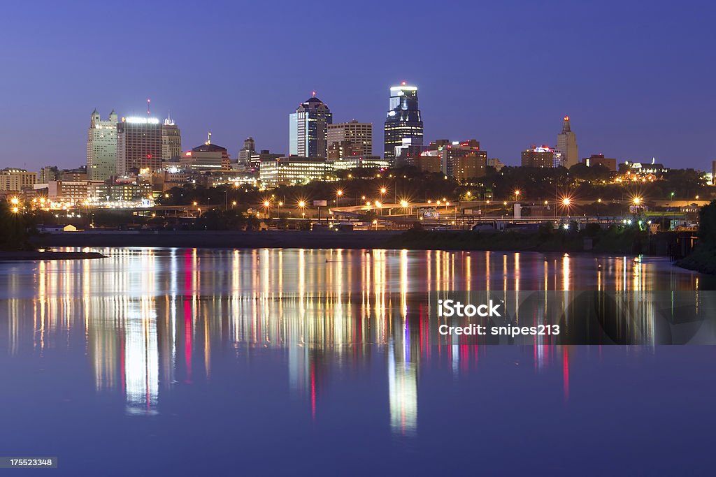 Kansas City riflessioni - Foto stock royalty-free di Kansas City - Missouri