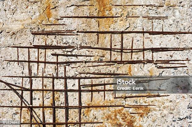 Старый Треснувший Бетонная Стена — стоковые фотографии и другие картинки Абстрактный - Абстрактный, Архитектура, Архитектурный элемент