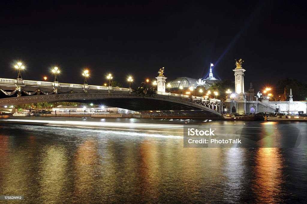 Seine Rio e Ponte Alexandre III-XG - Royalty-free Cruzeiro Foto de stock