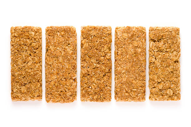 크런치 귀리 그래놀라 바를 하나 - granola cereal breakfast stack 뉴스 사진 이미지
