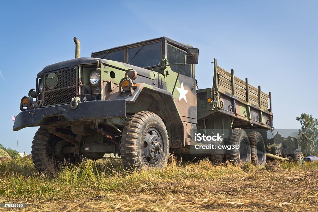 Caminhão militar M-923 A1 - Foto de stock de Tropas royalty-free