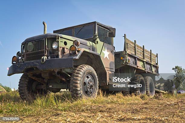 Foto de Caminhão Militar M923 A1 e mais fotos de stock de Tropas - Tropas, Meio de Transporte, Exército