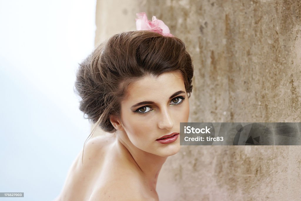 Atrakcyjne brunette kobieta Portret - Zbiór zdjęć royalty-free (Brązowe włosy)