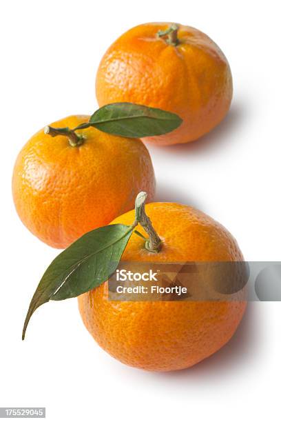 Frutas Tangerine Foto de stock y más banco de imágenes de Fondo blanco - Fondo blanco, Fruta, Mandarina