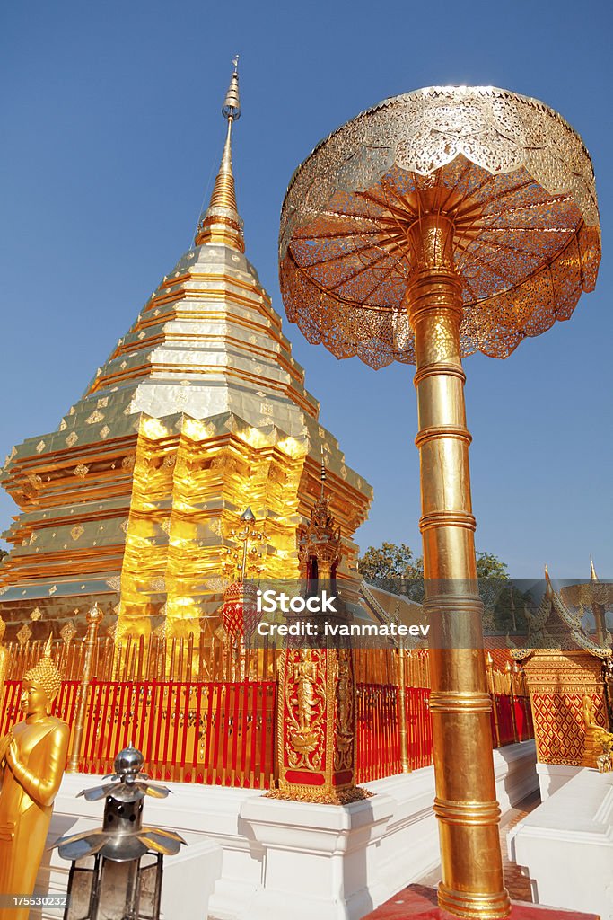 Wat Phrathat Doi Suthep, Tailandia - Foto stock royalty-free di Ambientazione esterna