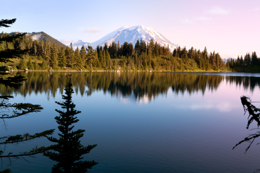 Mt Rainier - View from Summit lake in State of Washington, USA.
