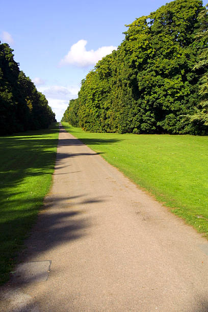 istock Picturesque Cotswolds - Cirencester 175532596