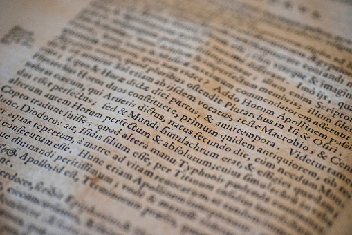 Antigua latin text vista inclinada photo