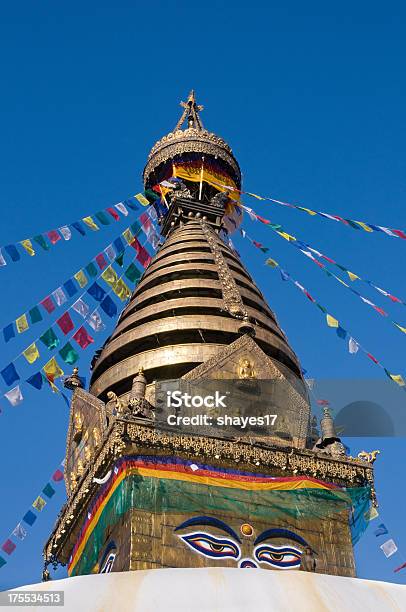 Swayambhunath Stupa Temple - zdjęcia stockowe i więcej obrazów Azja - Azja, Bezchmurne niebo, Budda