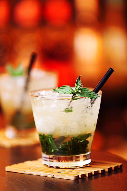 istock Cocktails collection - Mint Julep 175535933