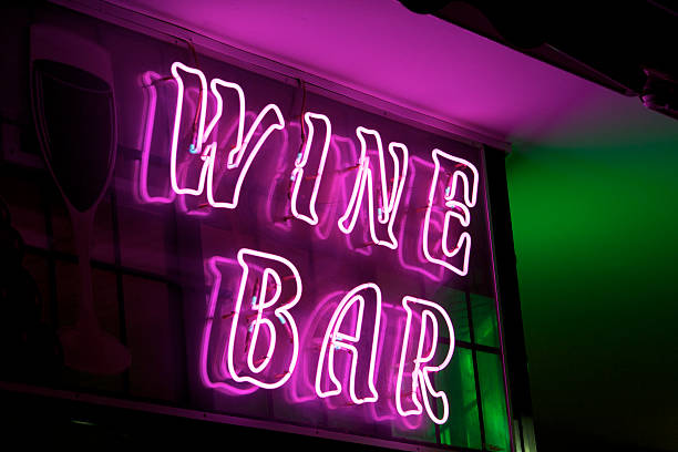 istock Vintage Neon bar sign 175536480
