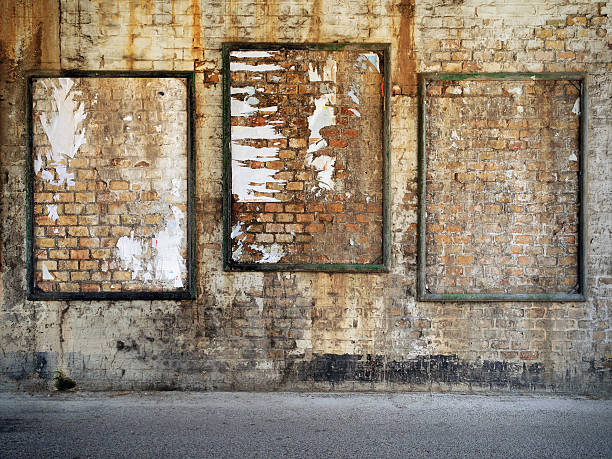 miejski plakaty - poster torn blank paper zdjęcia i obrazy z banku zdjęć