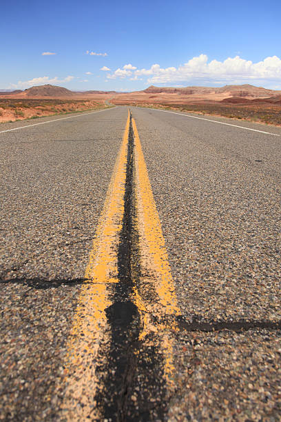 istock Middle of the road 175538086