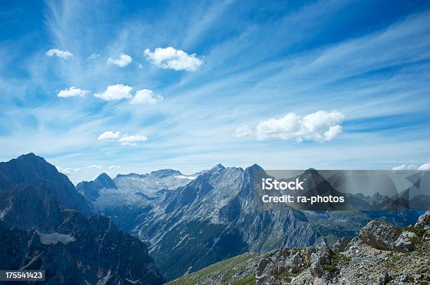 Montagna Wetterstein - Fotografie stock e altre immagini di Alpi - Alpi, Ambientazione esterna, Baviera