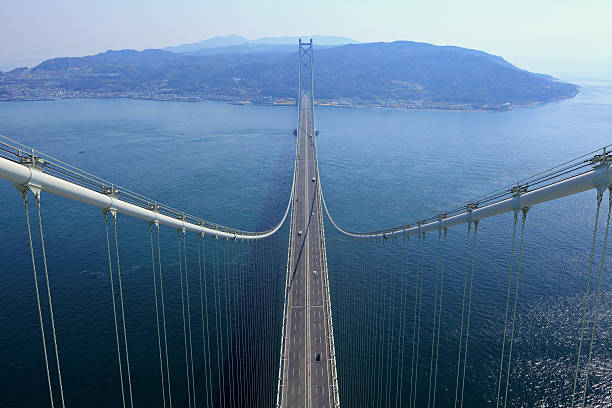 blick von akashi-kaikyo - kobe bridge japan suspension bridge stock-fotos und bilder