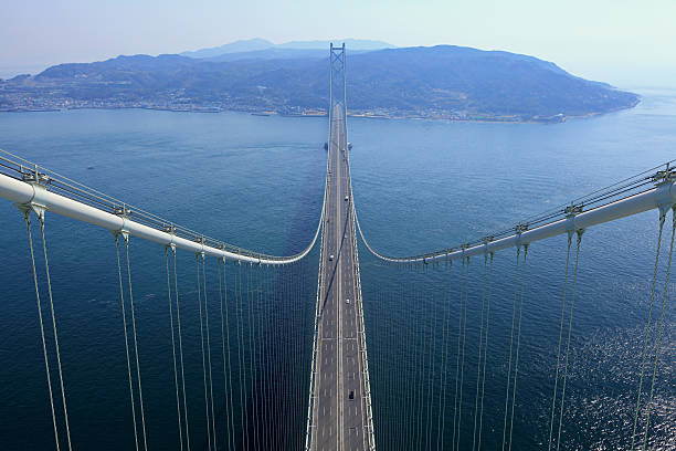 vista dal ponte di akashi kaikyo - kobe bridge japan suspension bridge foto e immagini stock