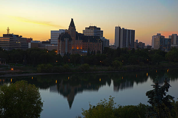 istock Evening Light Overr South Saskatchewan River in Downtown Saskatoon 175542022