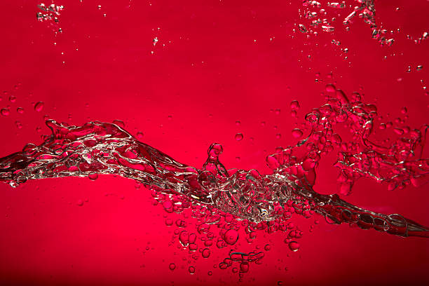 Red water splash – zdjęcie