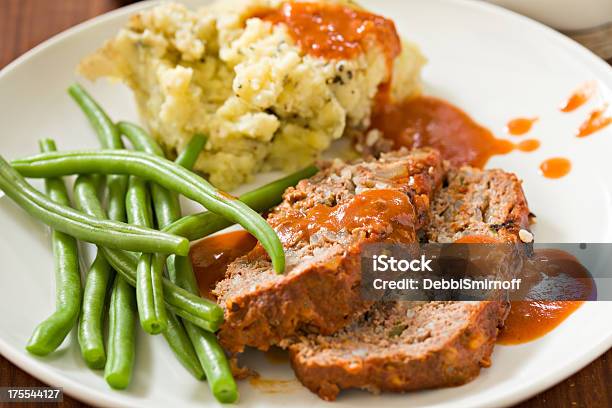 Photo libre de droit de Pain De Viande Au Dîner banque d'images et plus d'images libres de droit de Pain de viande - Pain de viande, Purée de pommes de terre, Dîner