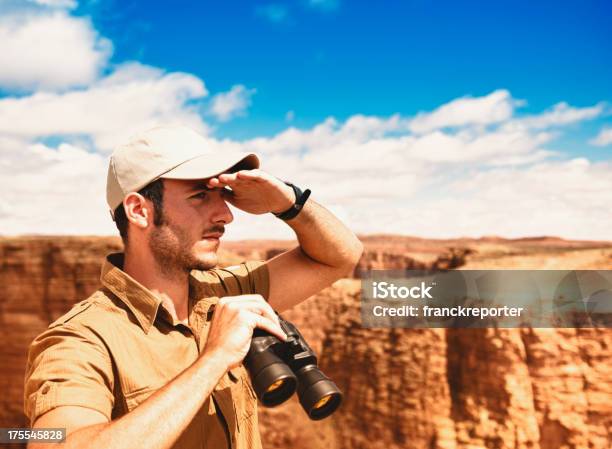 Olhar Para A Frente No Grand Canyon - Fotografias de stock e mais imagens de Grand Canyon - Grand Canyon, Guarda-florestal, Parque Nacional do Grand Canyon