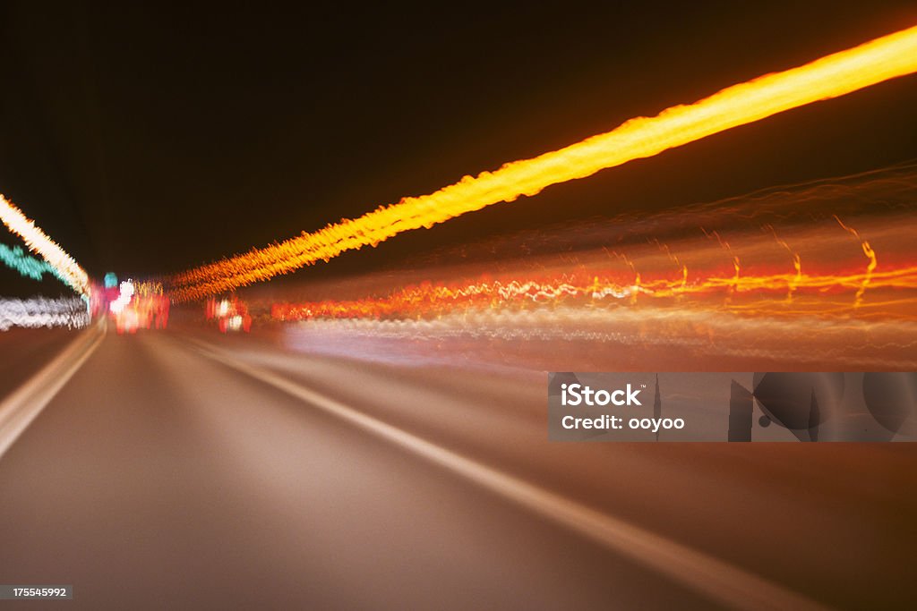 La autopista en la noche - Foto de stock de Abstracto libre de derechos