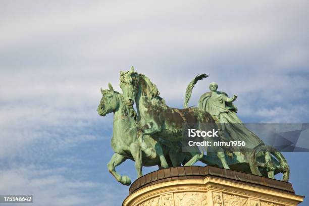 Allegorical Rysunek Pokoju Na Placu Bohaterów W Budapest Węgry - zdjęcia stockowe i więcej obrazów 1906