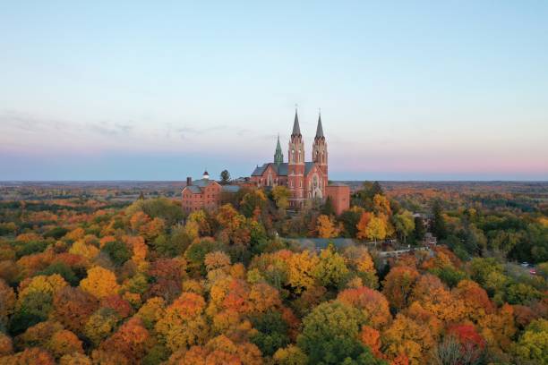 istock Fall color in holy hill Basilica, Hubertus, Wisconsin 1755485878