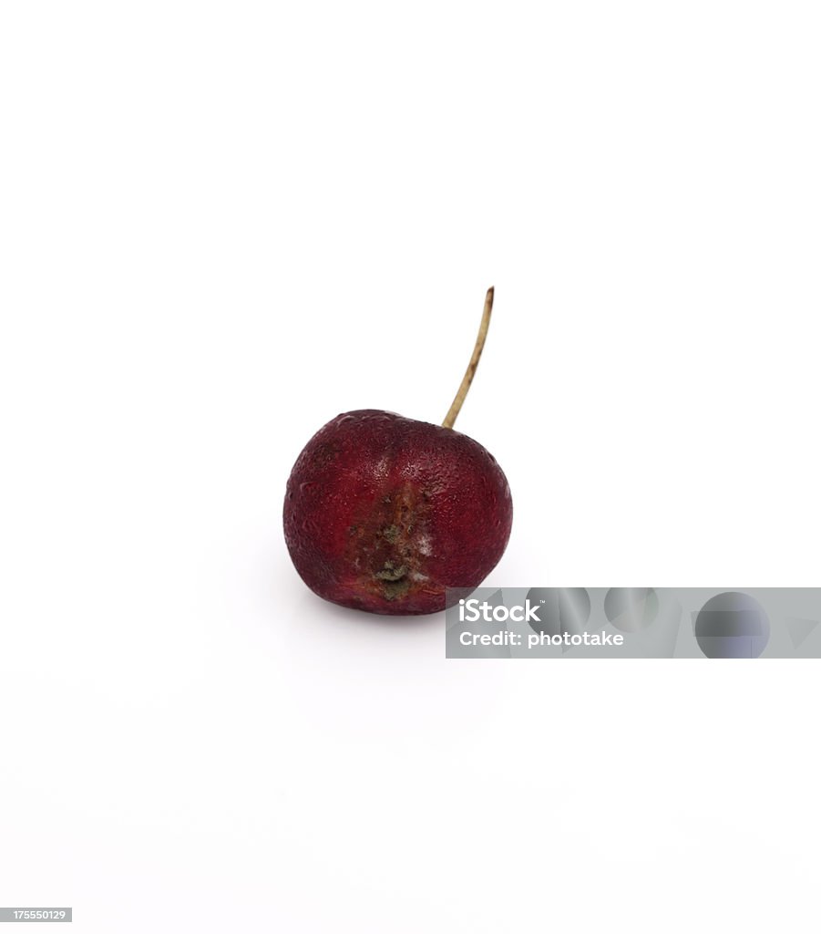 Verwöhnt cherry Mit clipping path - Lizenzfrei Beschädigt Stock-Foto