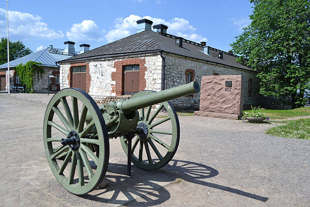 istock Antique cannon in Lappeenranta 175553004