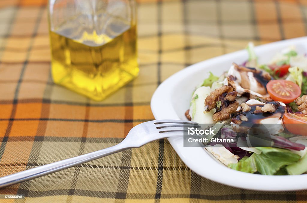 Salada com queijo - Foto de stock de Alho royalty-free