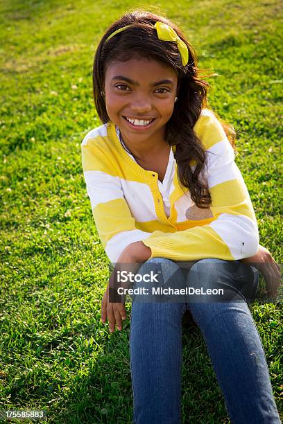 Preteen 민족별 여자아이 12-13세에 대한 스톡 사진 및 기타 이미지 - 12-13세, 검은색, 공원