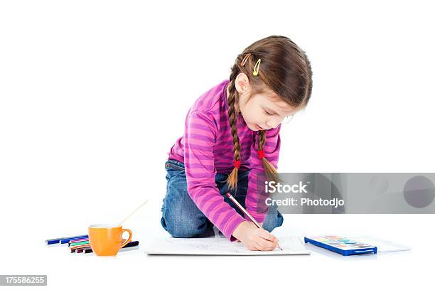 Dziewczynka Rysunek - zdjęcia stockowe i więcej obrazów Dziecko - Dziecko, Rysować, Rysunek