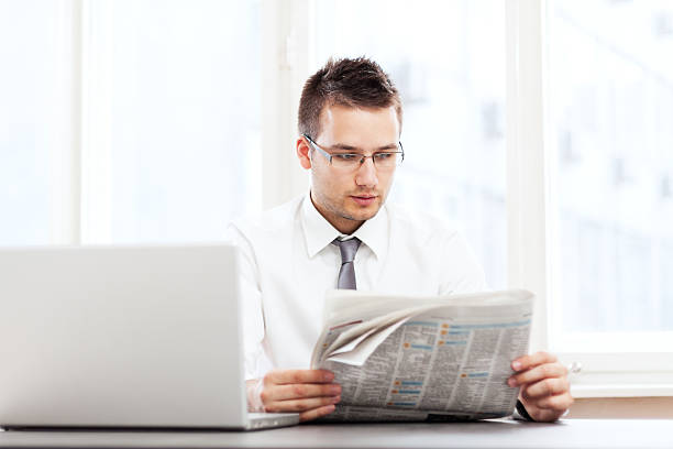 istock Financial news 175587993