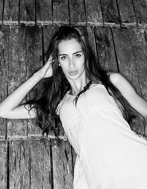 istock Fashion Girl 175588270