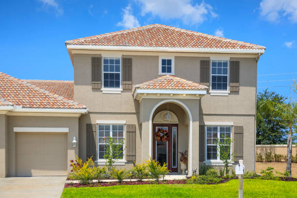 istock New Upscale  Contemporary House 175588741
