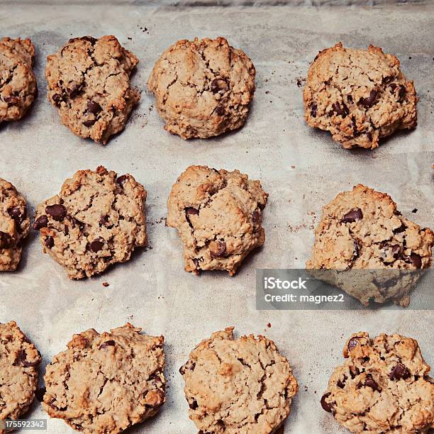 Farina Davena Biscotto Con Gocce Di Cioccolato - Fotografie stock e altre immagini di Biscotto con gocce di cioccolato - Biscotto con gocce di cioccolato, Biscotto secco, Cibi e bevande