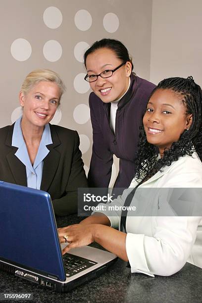 Frauen In Der Geschäftswelt 4 Stockfoto und mehr Bilder von Abmachung - Abmachung, Aktiver Senior, Alter Erwachsener