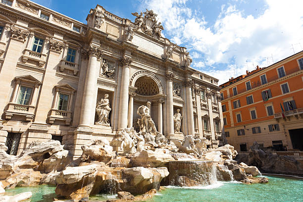 istock Trevi Fountain in Rome, Italy 175597821