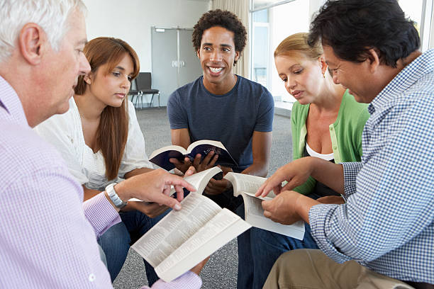 istock Meeting Of Bible Study Group 175598336