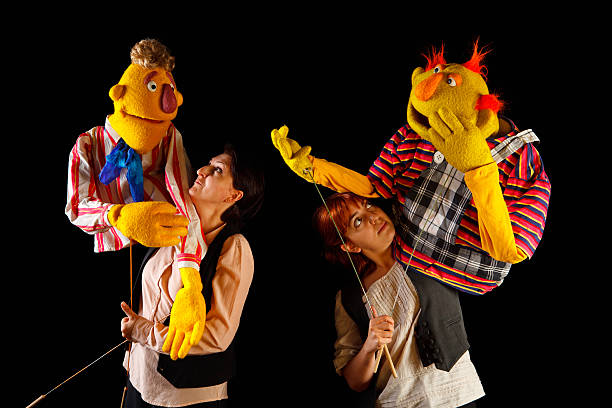 istock Puppeteers on show 175599155