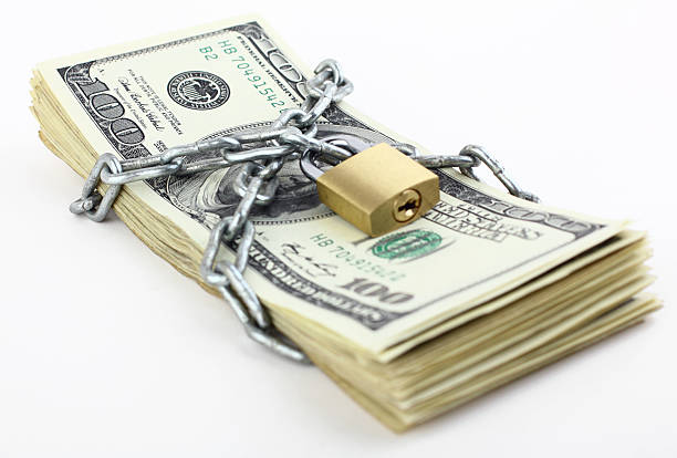seguridad de dinero - lock haven fotografías e imágenes de stock