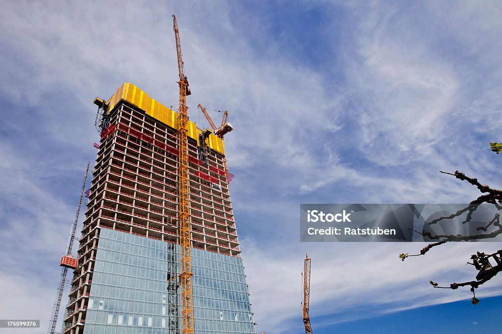 Highriser costruzione - Foto stock royalty-free di A forma di blocco