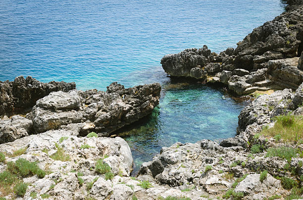 istock Rocky coast - Italy 175599928