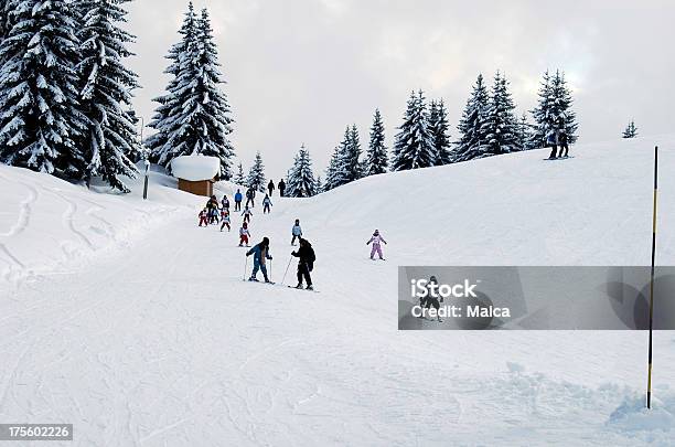 Narciarstwo Alpejskie - zdjęcia stockowe i więcej obrazów Alpy - Alpy, Chłodny, Fotografika