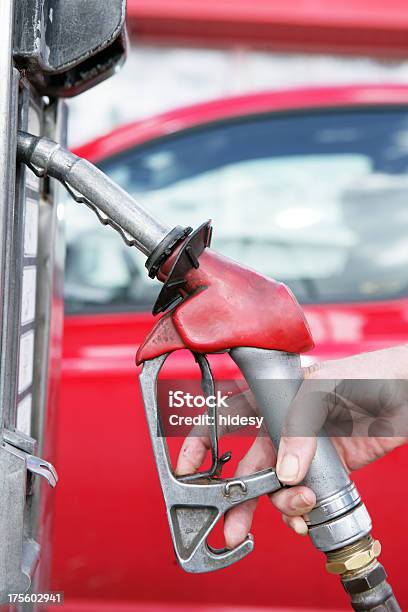 Photo libre de droit de Le Carburant banque d'images et plus d'images libres de droit de Alcool - Alcool, Essence, Faire le plein d'essence