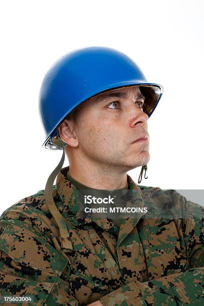 Foto de Marine No Capacete e mais fotos de stock de Adulto - Adulto, Adulto maduro, Artigo de vestuário para cabeça