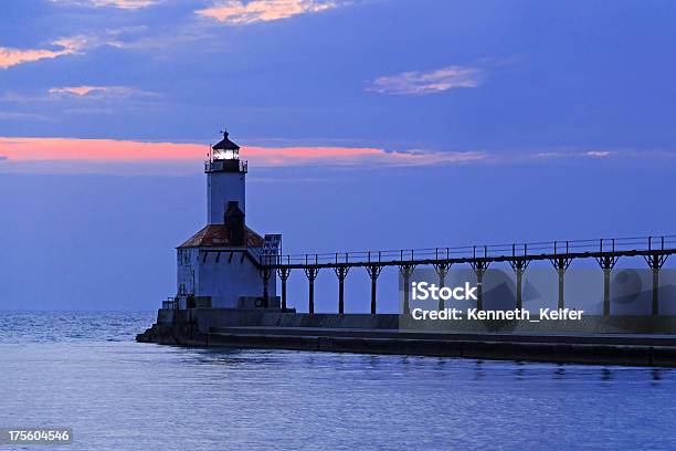 Michigan City Sonnenuntergang Stockfoto und mehr Bilder von Abenddämmerung - Abenddämmerung, Arrangieren, Außenaufnahme von Gebäuden