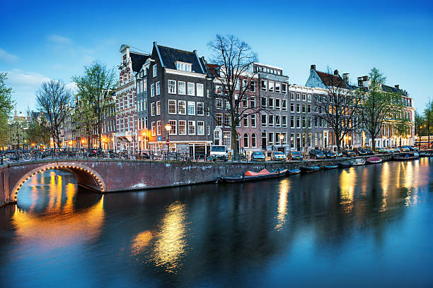 istock Amsterdam City Scene Water Canal at Night 175604811