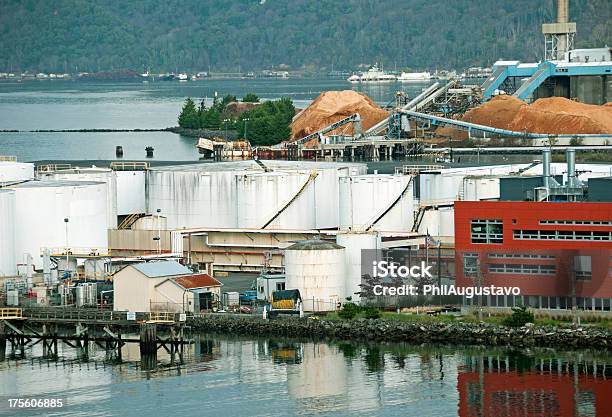 Área Industrial De Tacoma Wa No Início De - Fotografias de stock e mais imagens de Fábrica de Papel - Fábrica de Papel, Indústria, Abrigo de Jardim